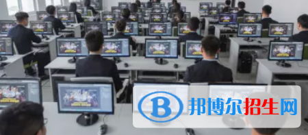 成都2022年男生讀計算機學(xué)校好嗎