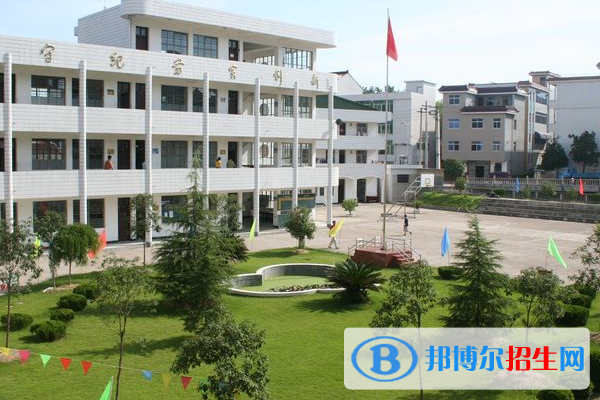眉山信息工程中等技術(shù)學(xué)校2022年招生簡(jiǎn)章 