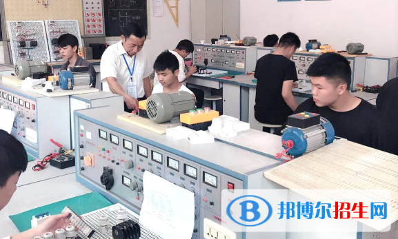 樂山市中區(qū)育賢中等職業(yè)學(xué)校2022年學(xué)費、收費多少