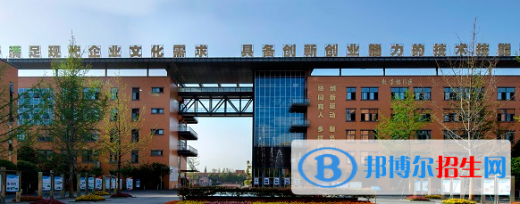 成都2022年到哪里讀計算機學(xué)校好