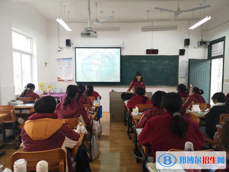 南京新港中等專業(yè)學(xué)校2022年報(bào)名條件、招生要求、招生對(duì)象