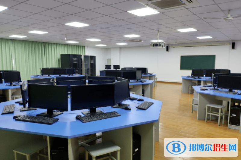 河北2022年300分能上計算機學校嗎