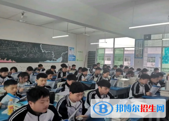 江安縣第一職業(yè)中學2022年招生錄取分數(shù)線