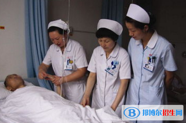 重慶醫(yī)藥經(jīng)貿(mào)衛(wèi)生學(xué)校2022年報名條件、招生要求、招生對象