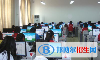 河北2022年哪個(gè)計(jì)算機(jī)學(xué)校就業(yè)好