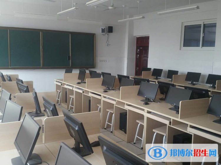 河北2022年哪個計(jì)算機(jī)學(xué)校好