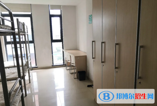 咸陽(yáng)陜廣電子機(jī)械職業(yè)技術(shù)學(xué)校2022年宿舍條件