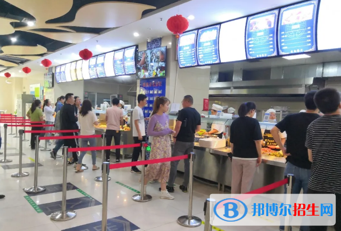 咸陽(yáng)陜廣電子機(jī)械職業(yè)技術(shù)學(xué)校2022年宿舍條件
