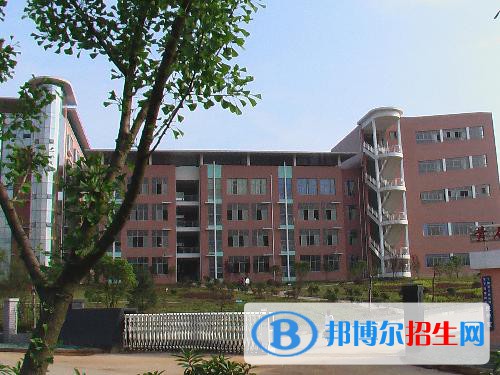 元陽縣民族職業(yè)高級中學(xué)2022年報名條件、招生要求、招生對象