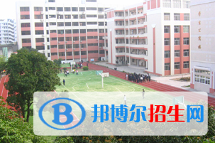 四川省甘孜衛(wèi)生學(xué)校2022年學(xué)費、收費多少