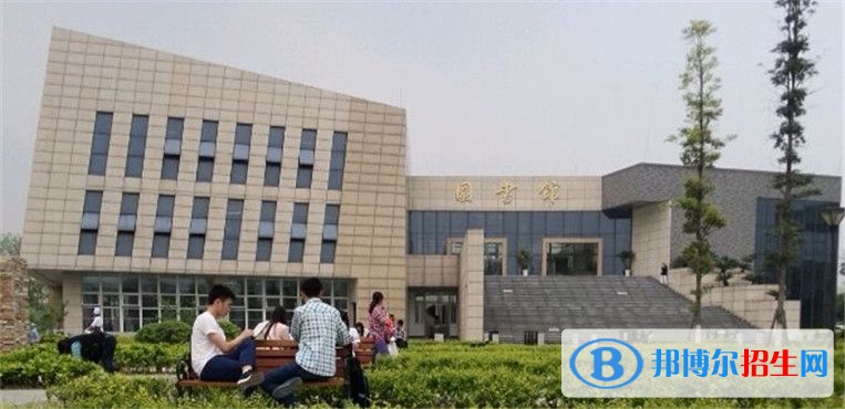 大理州財貿學校2022年有哪些專業(yè)