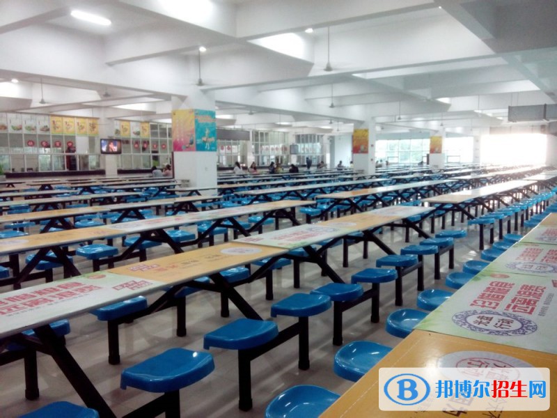 藍(lán)田職業(yè)教育中心2022年學(xué)校宿舍條件