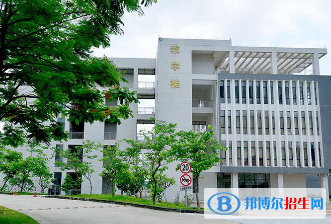云南省廣播電視學(xué)校2022年報(bào)名條件、招生要求、招生對(duì)象