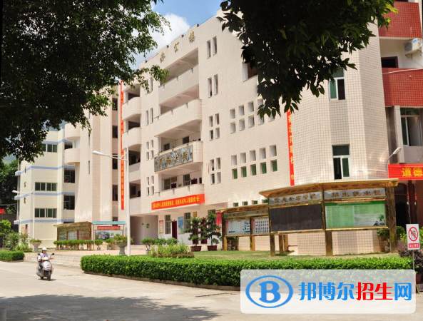 重慶市松溉中等職業(yè)技術(shù)學(xué)校2022年報(bào)名條件、招生要求、招生對象
