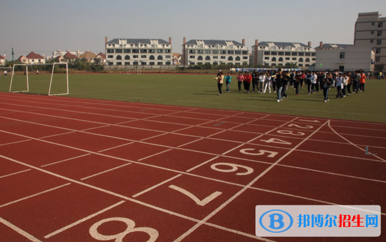 云南經(jīng)貿(mào)外事學院2022年報名條件、招生要求、招生對象