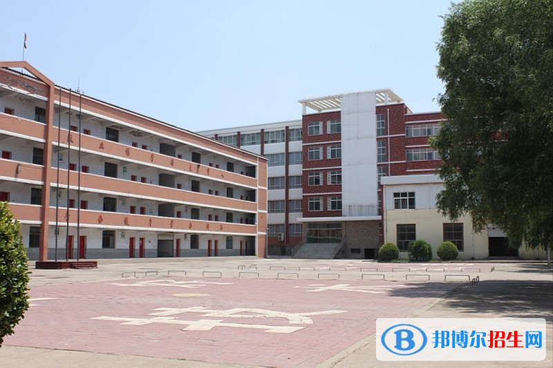 隆昌縣城關(guān)職業(yè)中學(xué)2022年報(bào)名條件、招生要求、招生對(duì)象 