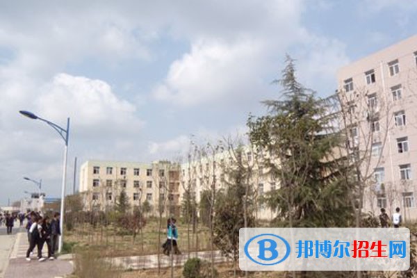 西安機電科技技師學(xué)院2022年學(xué)費