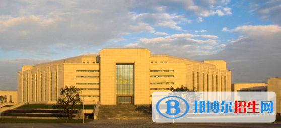 成都信息工程學(xué)校2022年學(xué)費(fèi)、收費(fèi)多少