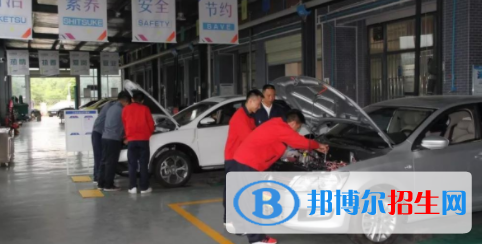 成都2022年有汽修學(xué)校的大專(zhuān)大學(xué)