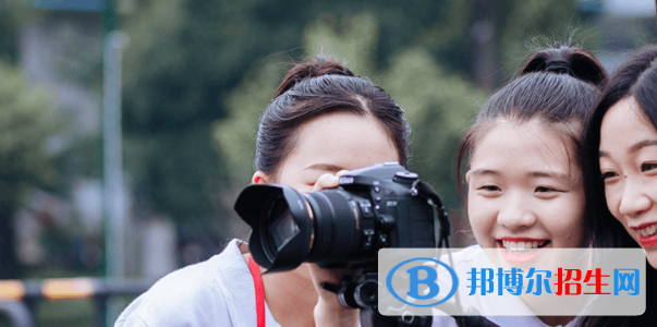 成都現(xiàn)代職業(yè)技術學校2022年招生錄取分數(shù)線