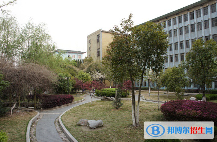 昆明市推拿職業(yè)學校2022年招生錄取分數(shù)線