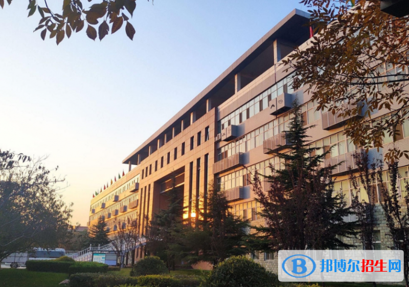 邯鄲工程技術(shù)學(xué)校2022年學(xué)費(fèi)、收費(fèi)多少