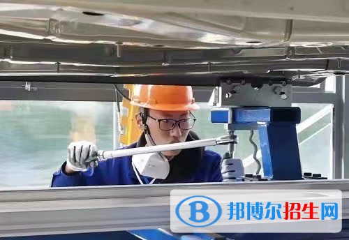 南京公用事業(yè)技工學(xué)校2022年報(bào)名條件、招生要求、招生對(duì)象