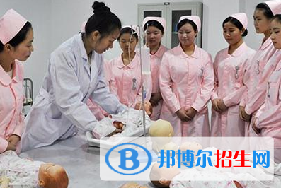 重慶2022年護(hù)理學(xué)校什么專(zhuān)業(yè)有前途