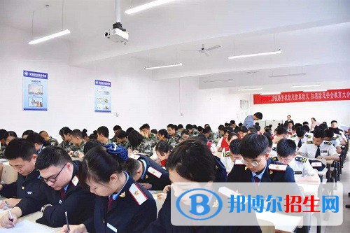 南京2022年女生學鐵路學校