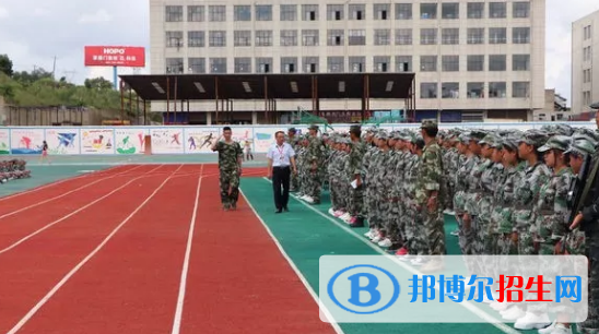 貴州貴陽經(jīng)貿(mào)職業(yè)學(xué)校2022年學(xué)費(fèi)、收費(fèi)多少
