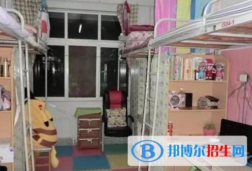 重慶酉陽(yáng)縣職業(yè)教育中心2022年宿舍條件