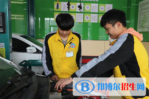 蘭州2022年哪個汽修學(xué)校就業(yè)好
