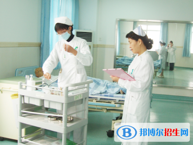重慶2022年讀護理學(xué)校有沒有用