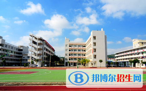 灤縣衛(wèi)生職業(yè)中等專業(yè)學校2022年報名條件、招生要求、招生對象
