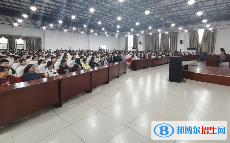 重慶榮昌區(qū)職業(yè)教育中心2022年報(bào)名條件、招生要求、招生對(duì)象