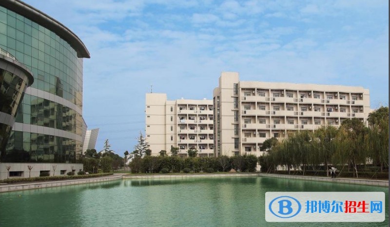 常州旅游商貿(mào)高等職業(yè)技術(shù)學(xué)校2022年學(xué)費(fèi)、收費(fèi)多少