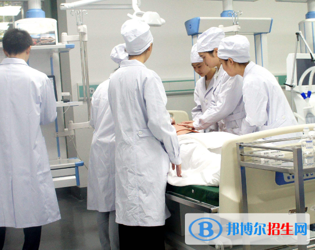 甘肅2022年男生在衛(wèi)校學什么好