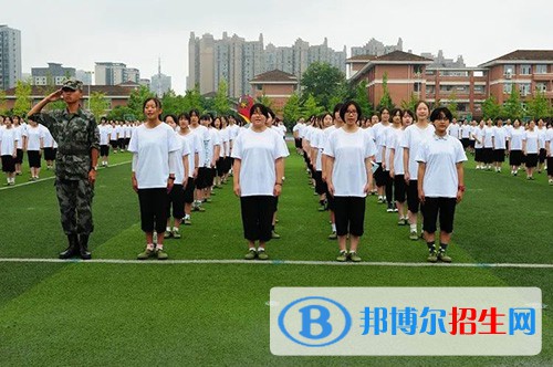 四川省崇州市崇慶中學(xué)2022年報名條件、招生要求、招生對象