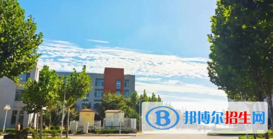 青島工業(yè)技術(shù)學校2022年招生簡章