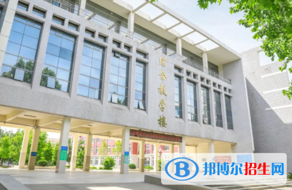鄭州科技中等專業(yè)學校2022年報名條件、招生要求、招生對象