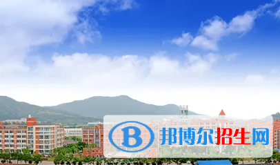 濮陽(yáng)雜技藝術(shù)學(xué)校2022年學(xué)費(fèi)、收費(fèi)多少