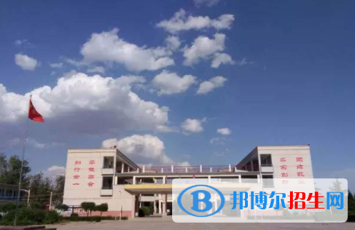 輝縣市第一職業(yè)中等專業(yè)學校2022年報名條件、招生要求、招生對象