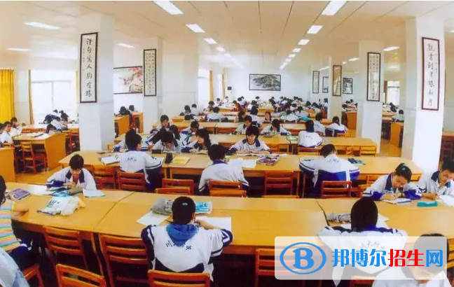 四川大學(xué)附屬中學(xué)國際部2022年學(xué)費(fèi)標(biāo)準(zhǔn)