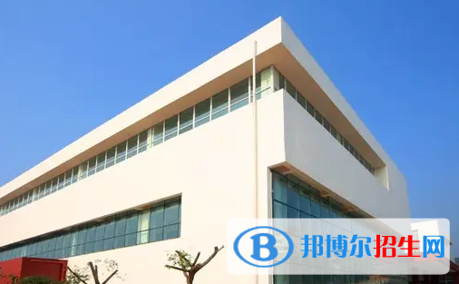 重慶2022年讀建筑學(xué)?？梢钥即髮W(xué)嗎