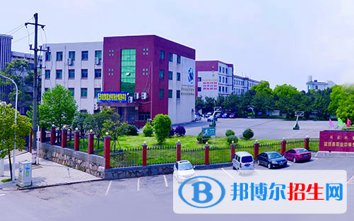 望城縣職業(yè)中等專業(yè)學校2022年報名條件、招生對象、招生要求