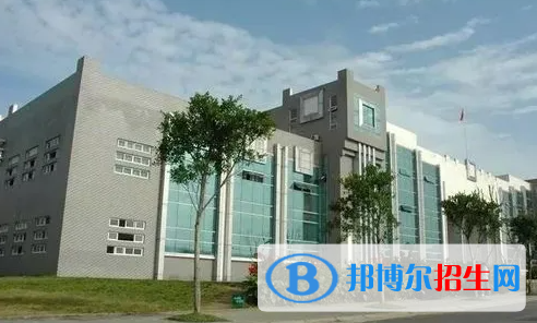 成都2023年讀鐵路學校好還是高中好