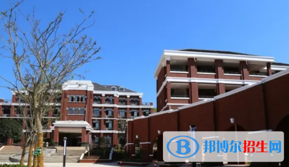 宜昌龍盤湖國際學(xué)校初中部2023年報名時間2