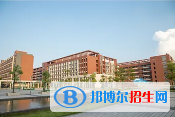 南海外國(guó)語(yǔ)學(xué)校2023年學(xué)費(fèi)標(biāo)準(zhǔn)
