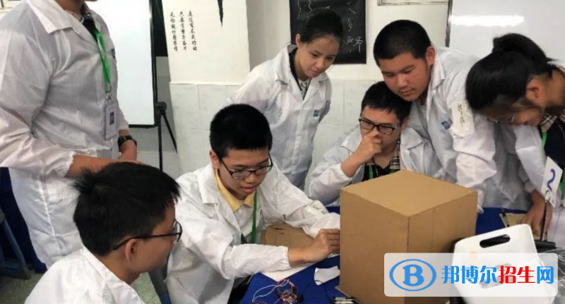 復旦大學附屬中學2023年學費、收費多少 