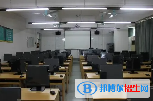 石家莊2023年中專(zhuān)好還是計(jì)算機(jī)學(xué)校好